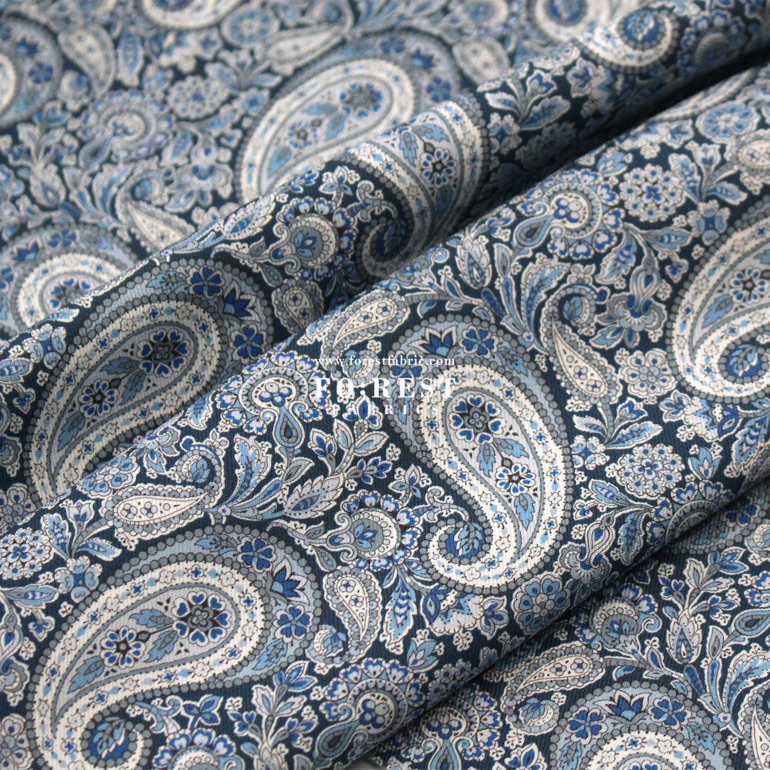 Liberty of London (Cotton Twill Fabric) - Lee Manor - FO:REST Fabric 布恩堂Liberty fabrictana lawnjapanese fabricykk zipper