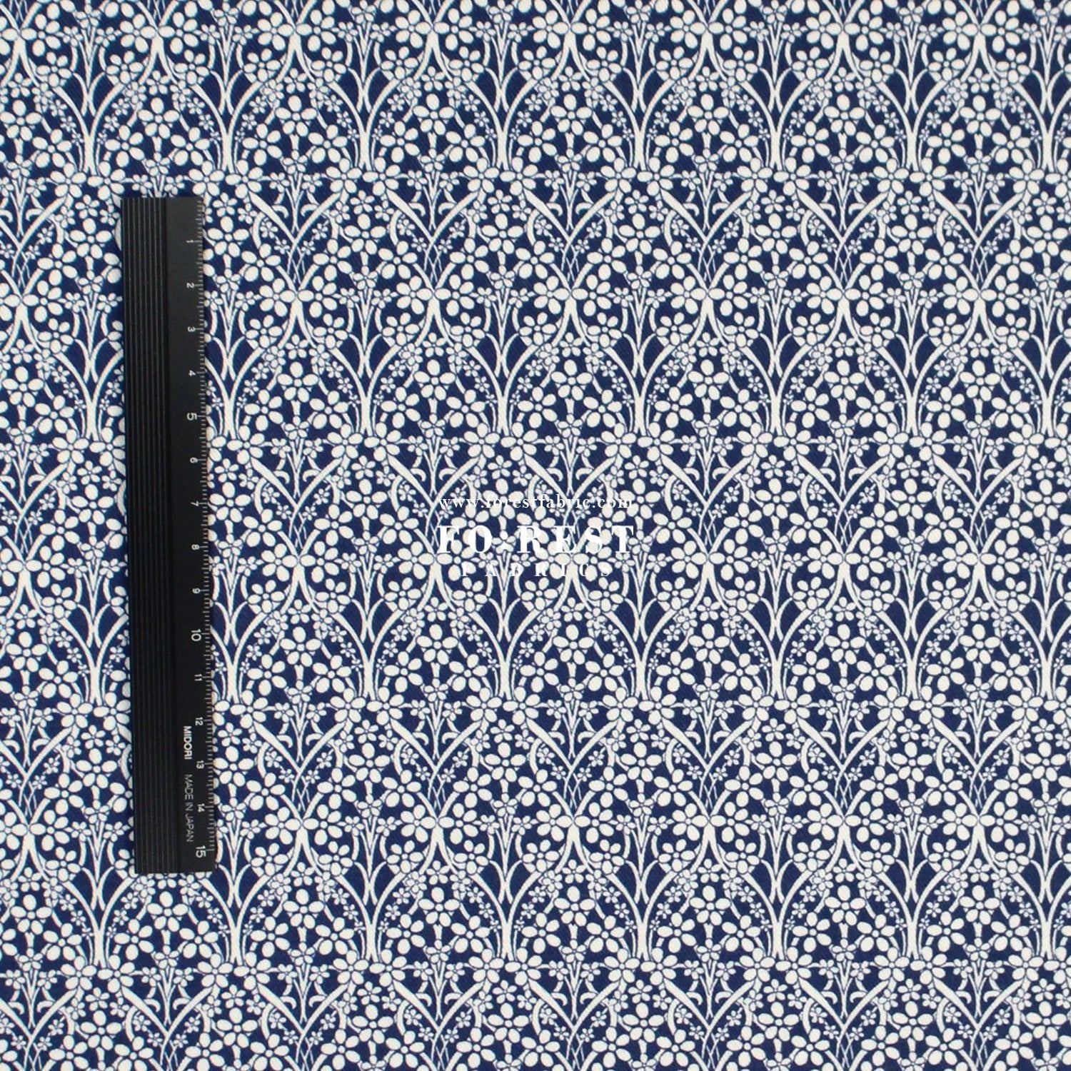 Liberty of London (LanTana Fabric) - iona star - FO:REST Fabric 布恩堂Liberty fabrictana lawnjapanese fabricykk zipper
