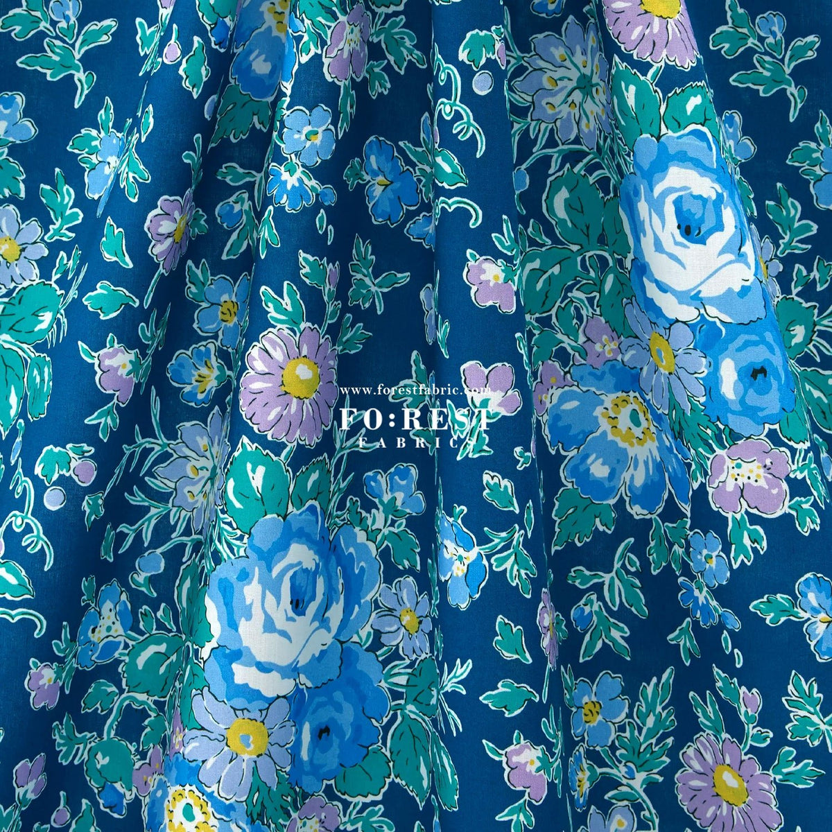 Liberty of London (Organic Fabric) - Ellen Rose Flowers Navy - FO:REST Fabric 布恩堂Liberty fabrictana lawnjapanese fabricykk zipper