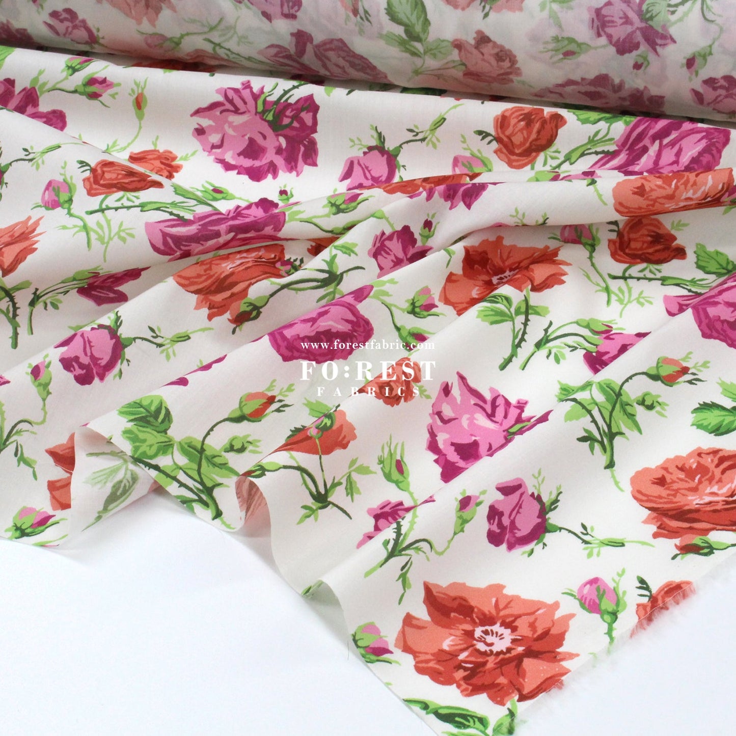 Liberty of London (Organic Fabric) - Painterly Rose Flowers Red - FO:REST Fabric 布恩堂Liberty fabrictana lawnjapanese fabricykk zipper
