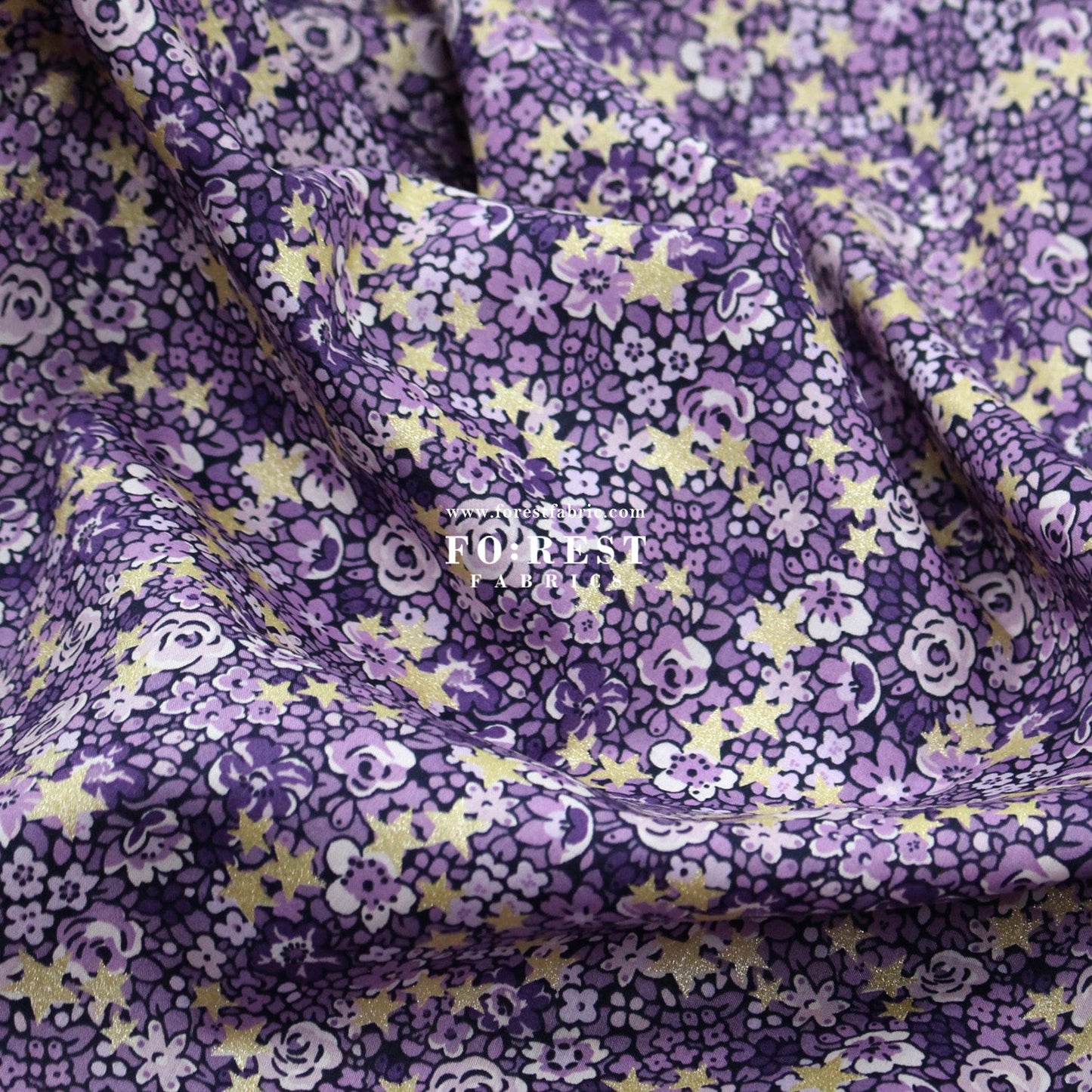 Liberty of London (Organic Tana Lawn™ Cotton Fabric) - Emma Etoile Festive - FO:REST Fabric 布恩堂Liberty fabrictana lawnjapanese fabricykk zipper