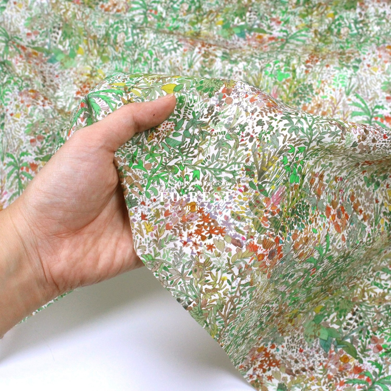 Liberty of London (Organic Tana Lawn Cotton Fabric) - Fields Of Eden C - FO:REST Fabric 布恩堂Liberty fabrictana lawnjapanese fabricykk zipper