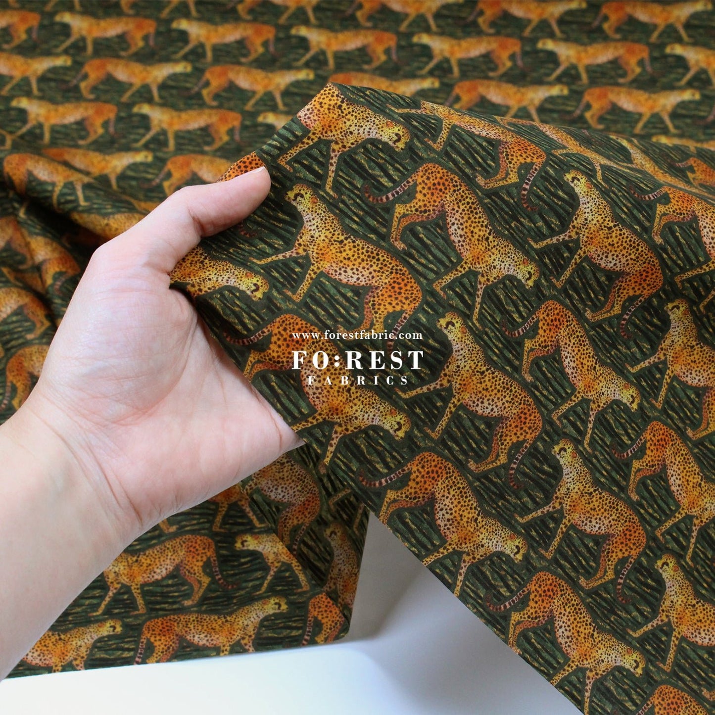 Liberty of London (Organic Tana Lawn Cotton Fabric) - Meet The Cheetahs - FO:REST Fabric 布恩堂Liberty fabrictana lawnjapanese fabricykk zipper