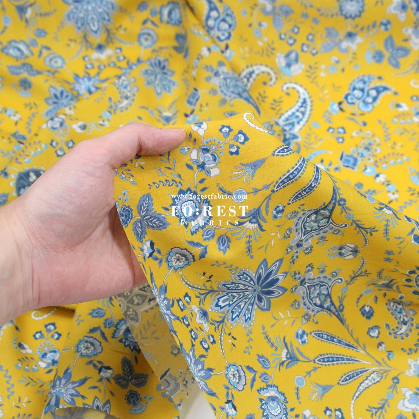 Liberty of London (Organic Tana Lawn Cotton Fabric) - Mirrored Paisley C - FO:REST Fabric 布恩堂Liberty fabrictana lawnjapanese fabricykk zipper