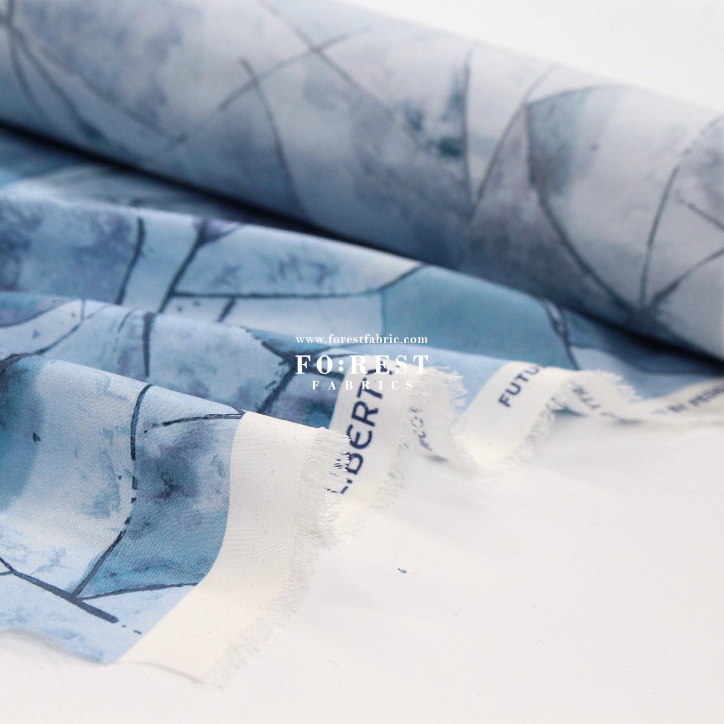 Liberty of London (Silk Crepe de Chine) - Fragments fabric - FO:REST Fabric 布恩堂Liberty fabrictana lawnjapanese fabricykk zipper