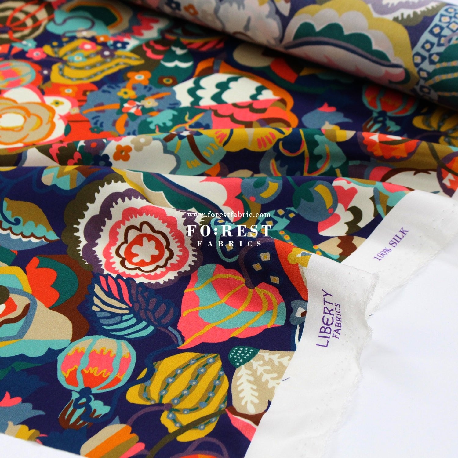 Liberty of London (Silk Crepe de Chine) - Gatsby Garden fabric - FO:REST Fabric 布恩堂Liberty fabrictana lawnjapanese fabricykk zipper