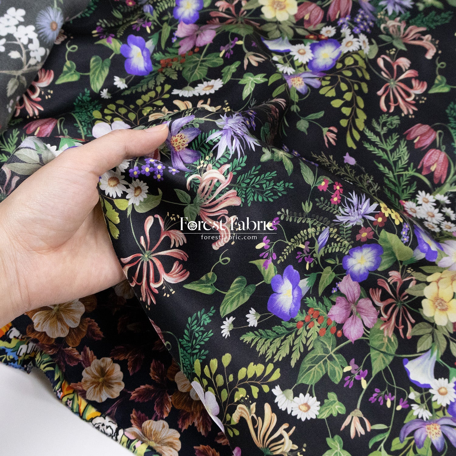 Liberty of London (Silk Satin fabric) - Mary Julie - FO:REST Fabric 布恩堂Liberty fabrictana lawnjapanese fabricykk zipper