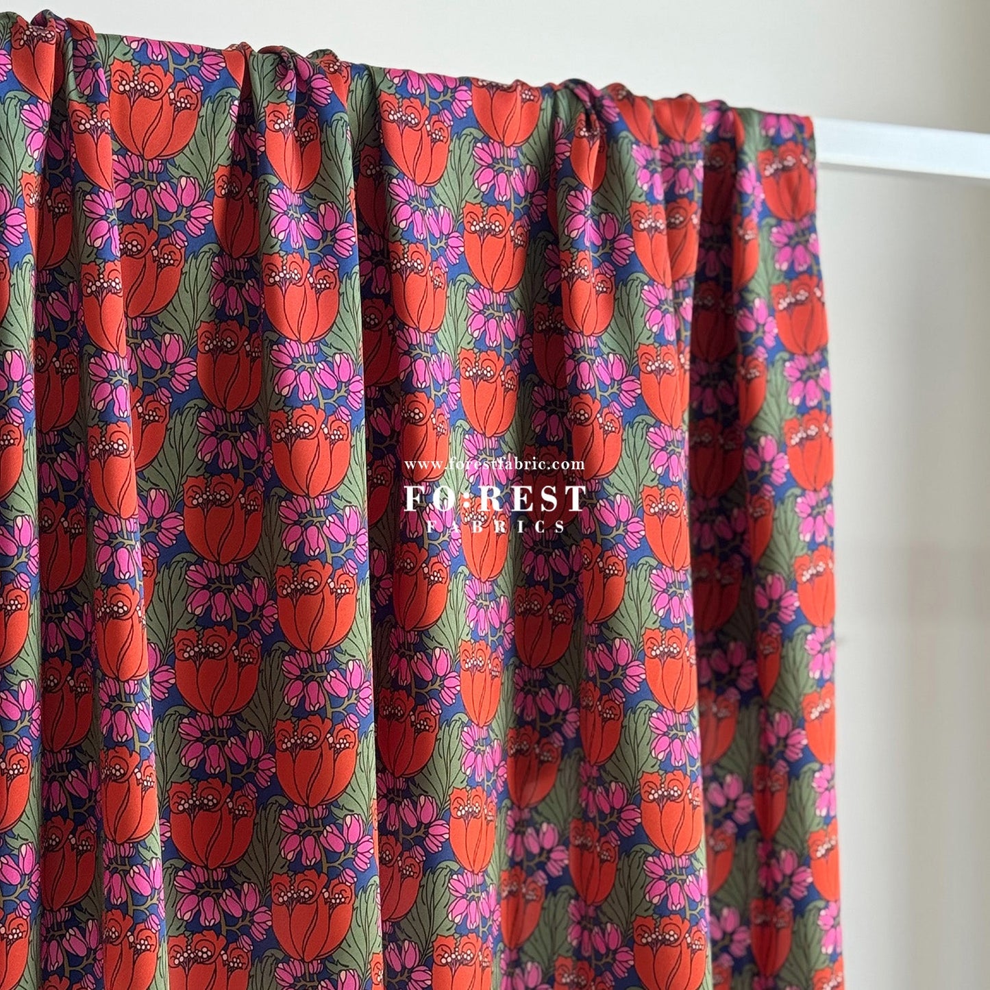 Liberty of London (Silk Satin fabric) - Tudor Fields - FO:REST Fabric 布恩堂Liberty fabrictana lawnjapanese fabricykk zipper