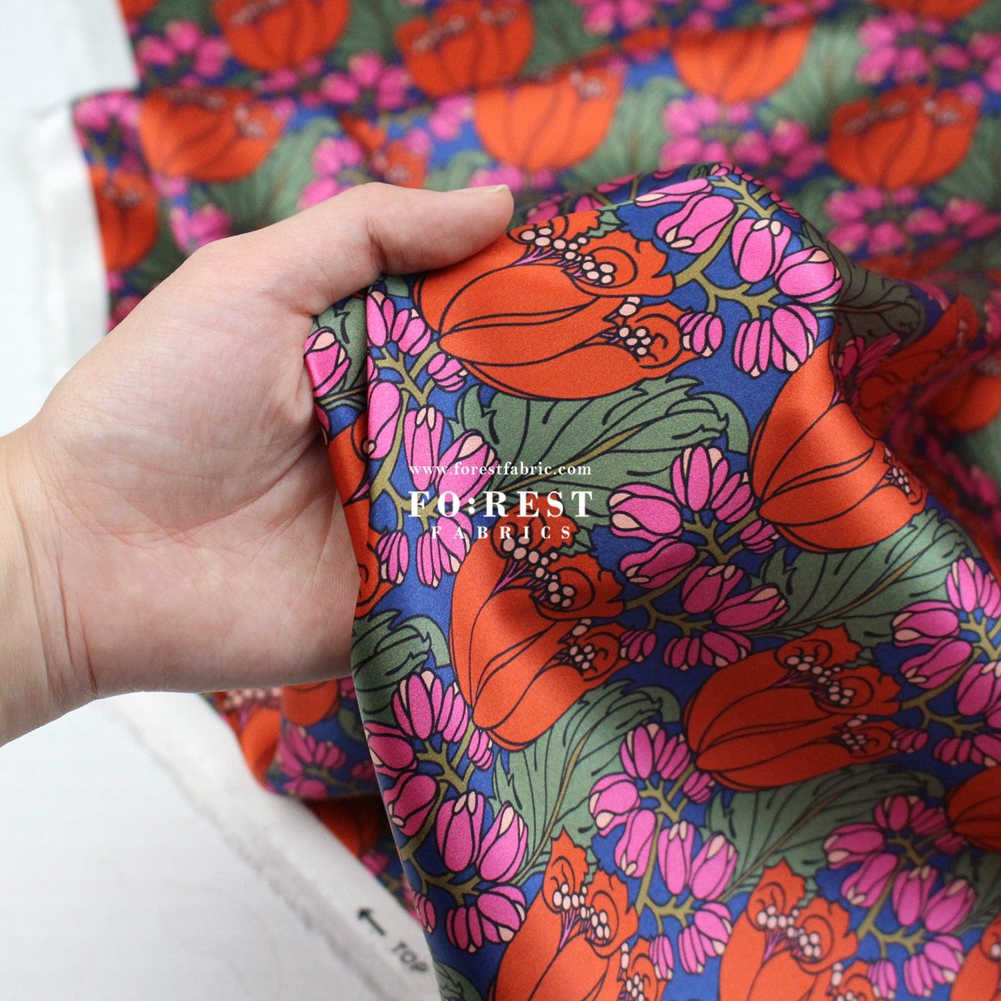 Liberty of London (Silk Satin fabric) - Tudor Fields - FO:REST Fabric 布恩堂Liberty fabrictana lawnjapanese fabricykk zipper