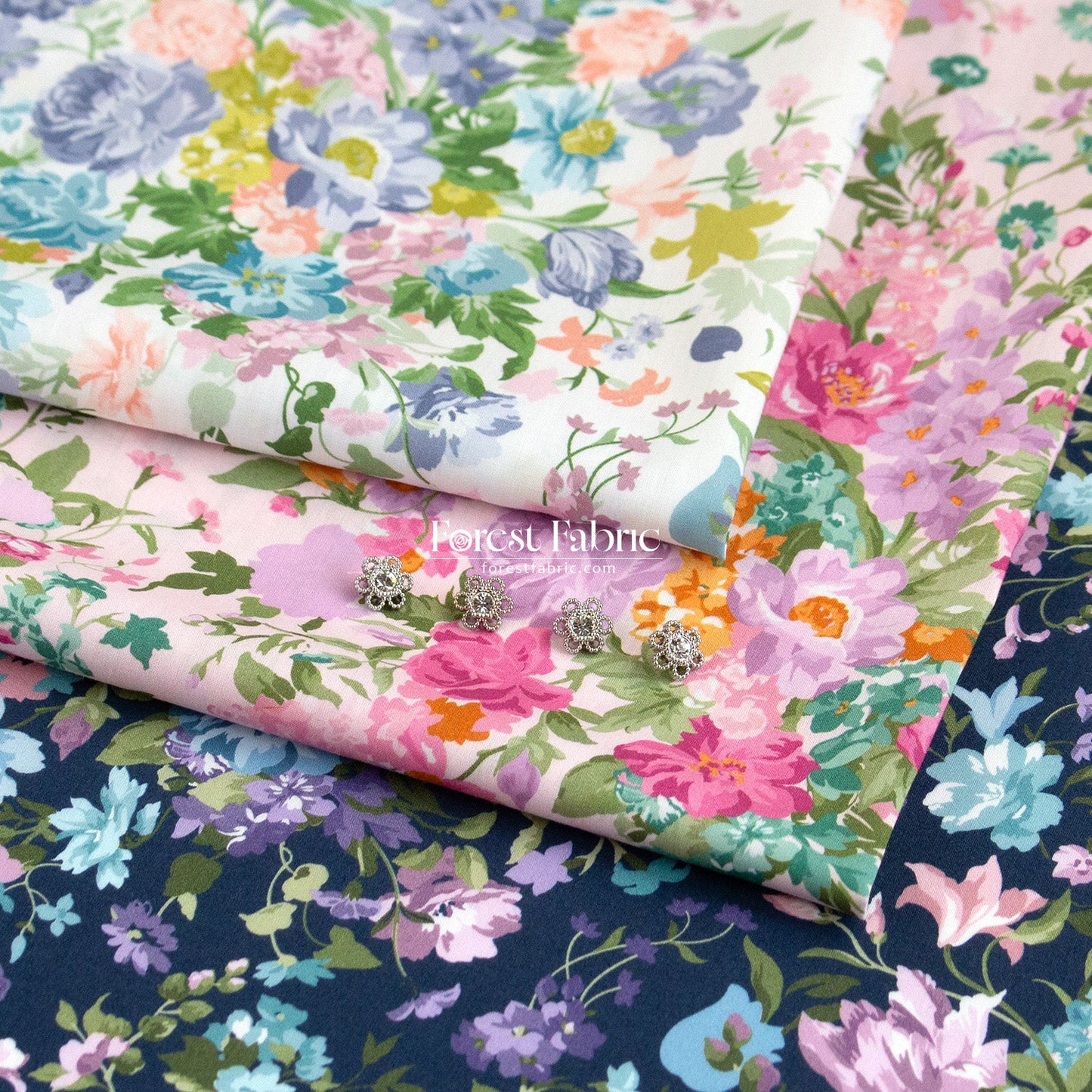 Liberty of London (Tana Lawn™ Cotton Fabric) - BOUQUET PARADE - FO:REST Fabric 布恩堂Liberty fabrictana lawnjapanese fabricykk zipper