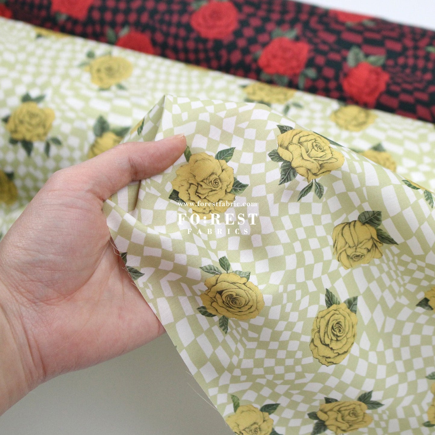 Liberty of London (Tana Lawn® Cotton Fabric) - Chequered Rose - FO:REST Fabric 布恩堂Liberty fabrictana lawnjapanese fabricykk zipper