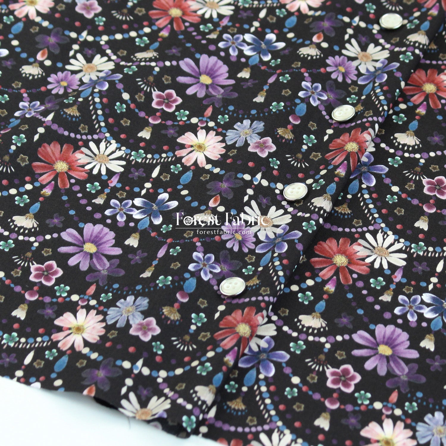 Liberty of London (Tana Lawn™ Cotton Fabric) - Floral Garland - FO:REST Fabric 布恩堂Liberty fabrictana lawnjapanese fabricykk zipper