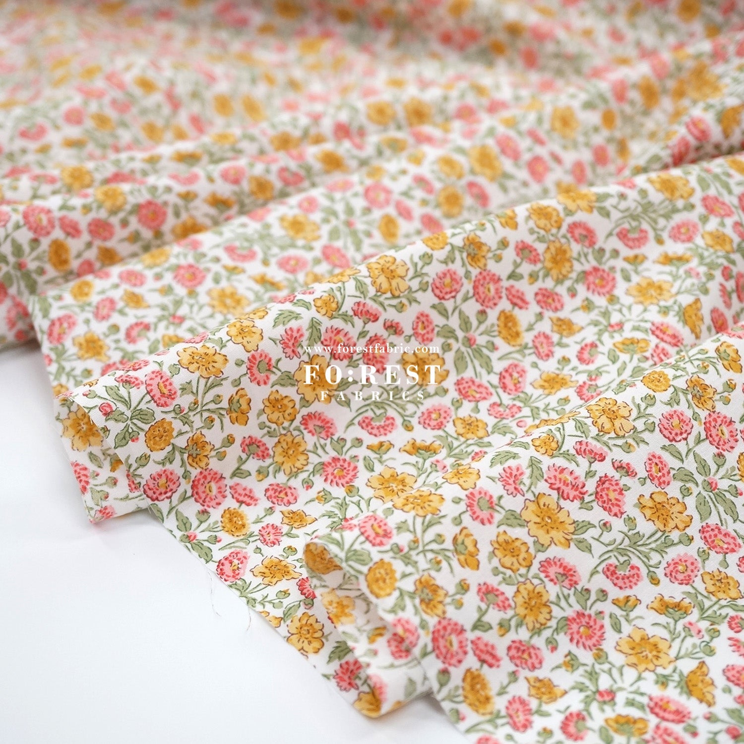 Liberty of London (Tana Lawn™ Cotton Fabric) - Freyja Daisy - FO:REST Fabric 布恩堂Liberty fabrictana lawnjapanese fabricykk zipper