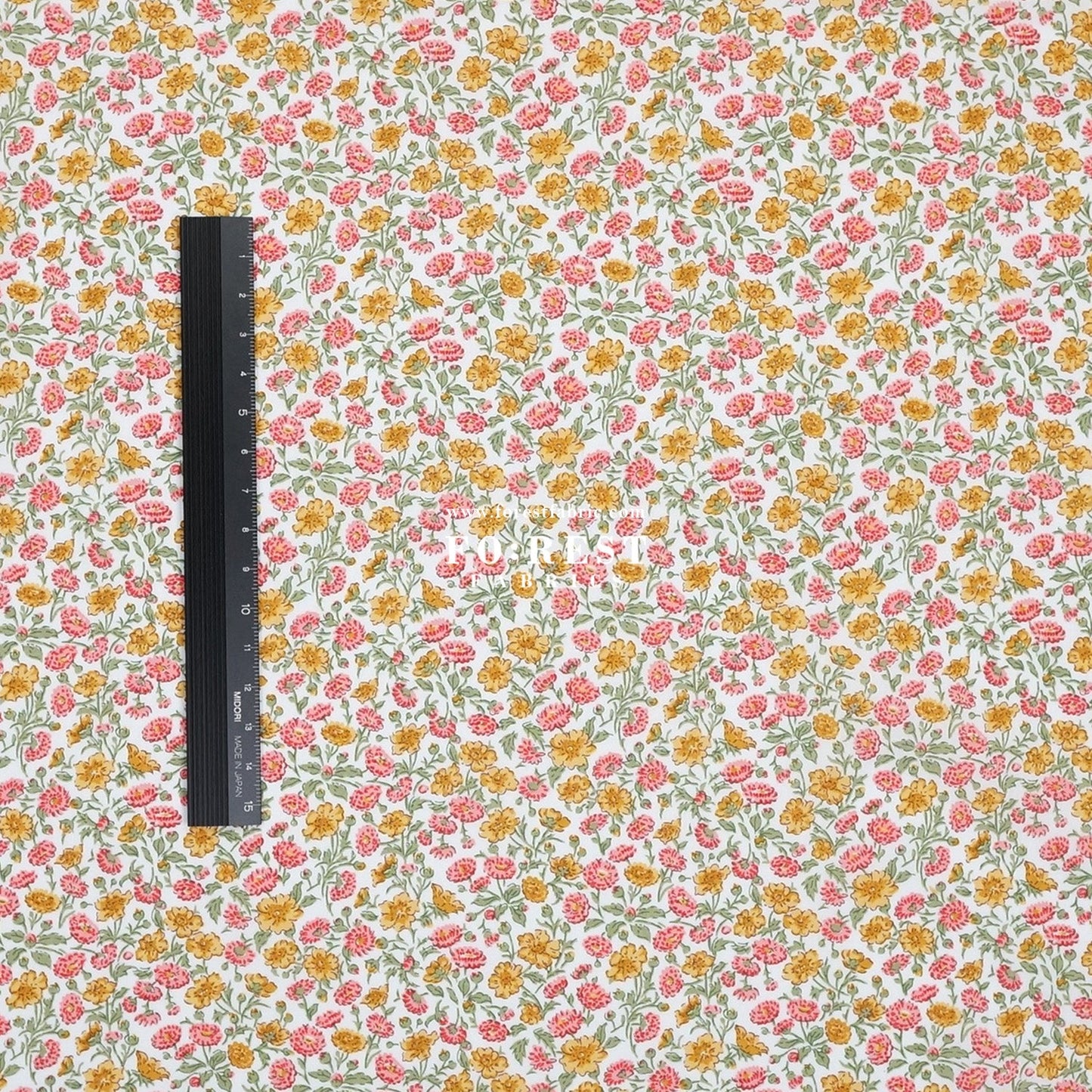 Liberty of London (Tana Lawn™ Cotton Fabric) - Freyja Daisy - FO:REST Fabric 布恩堂Liberty fabrictana lawnjapanese fabricykk zipper