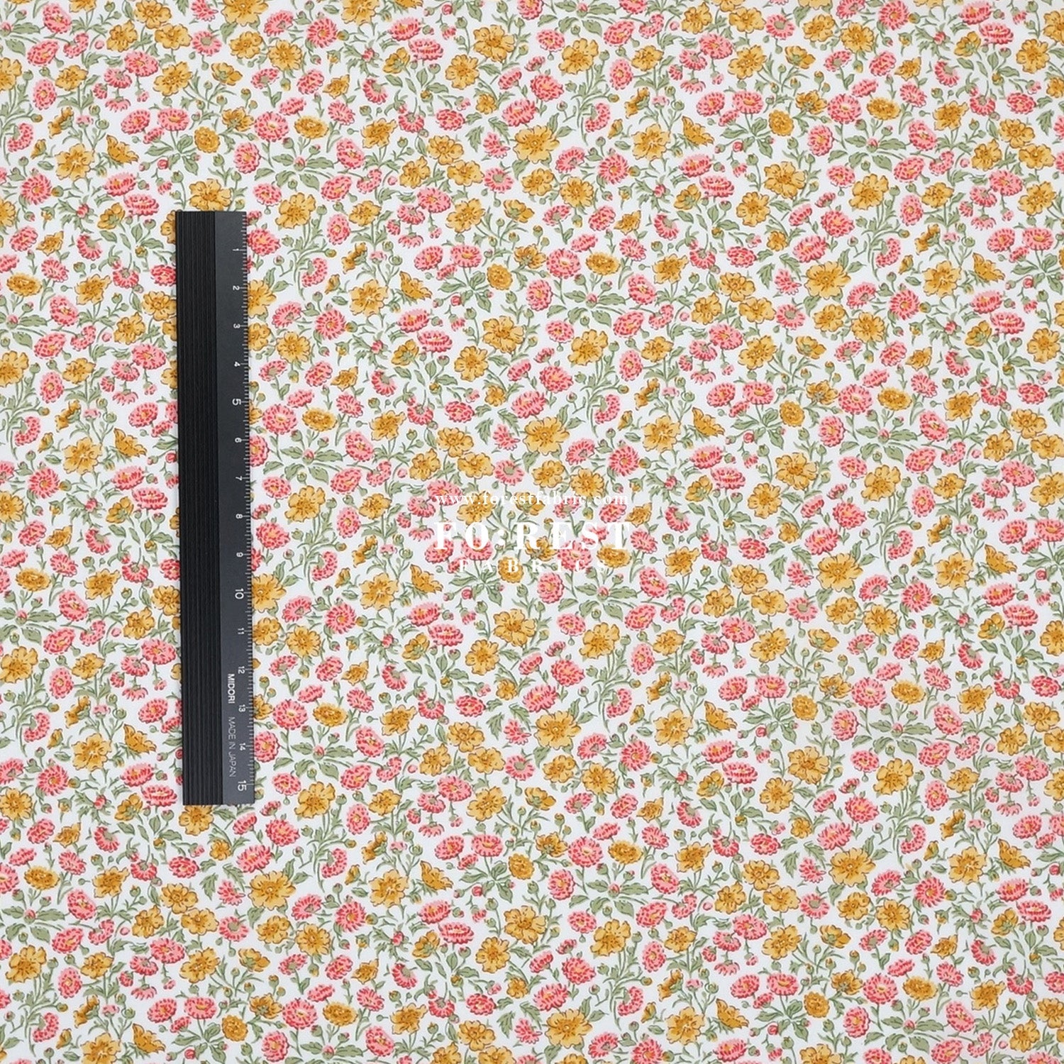 Liberty of London (Tana Lawn™ Cotton Fabric) - Freyja Daisy - FO:REST Fabric 布恩堂Liberty fabrictana lawnjapanese fabricykk zipper