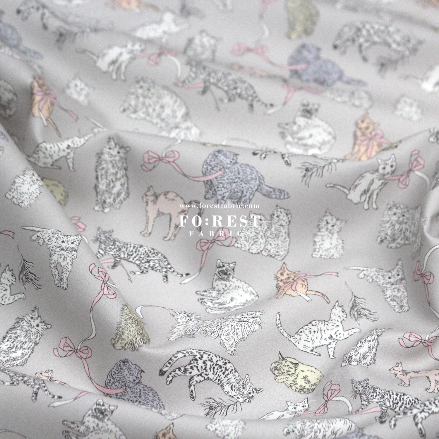 Liberty of London (Tana Lawn™ Cotton Fabric) - Koh & Eito cats - FO:REST Fabric 布恩堂Liberty fabrictana lawnjapanese fabricykk zipper