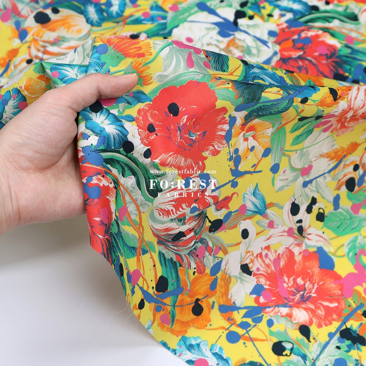 Liberty of London (Tana Lawn™ Cotton Fabric) - Punk Posy - FO:REST Fabric 布恩堂Liberty fabrictana lawnjapanese fabricykk zipper