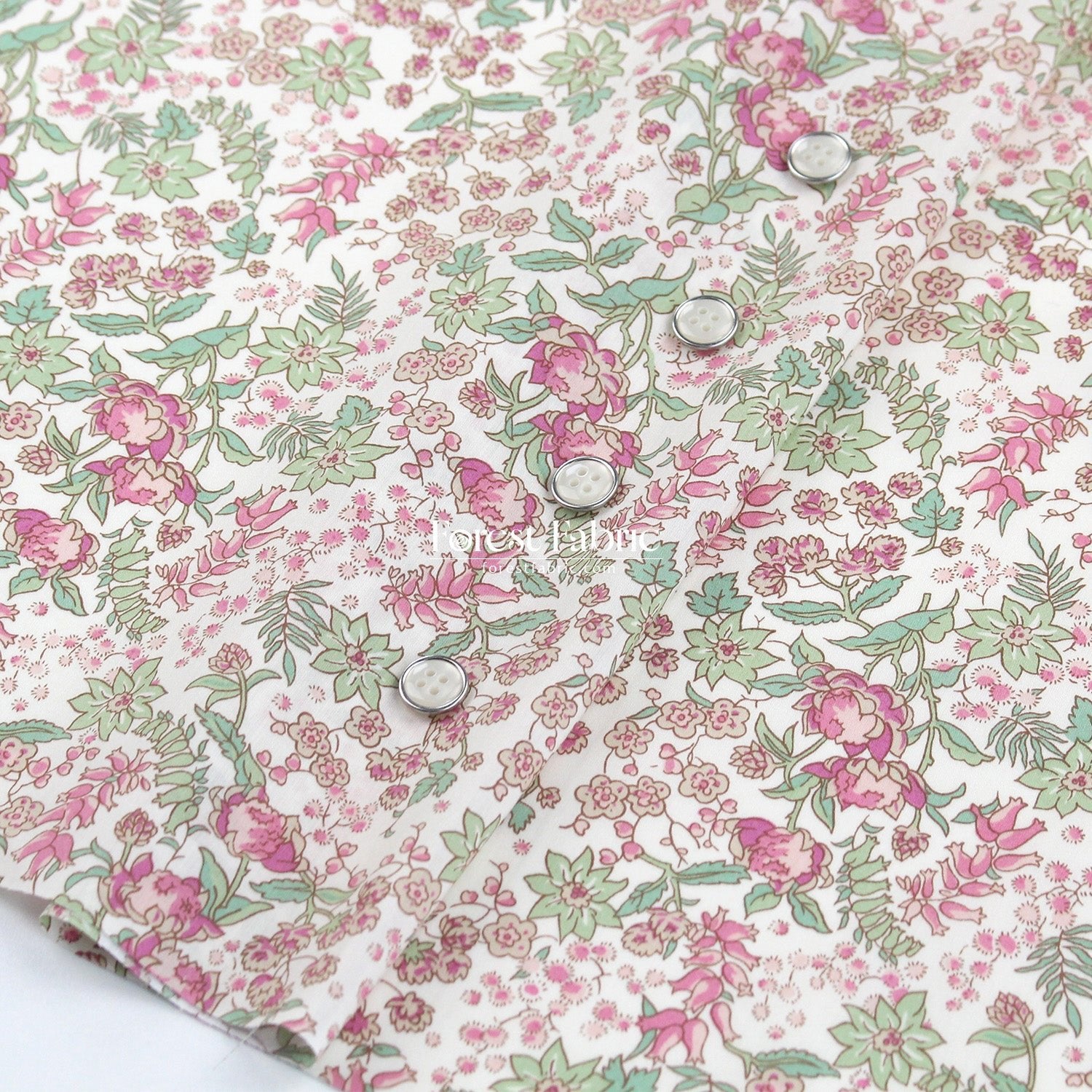 Liberty of London (Tana Lawn™ Cotton Fabric) - Serruria - FO:REST Fabric 布恩堂Liberty fabrictana lawnjapanese fabricykk zipper