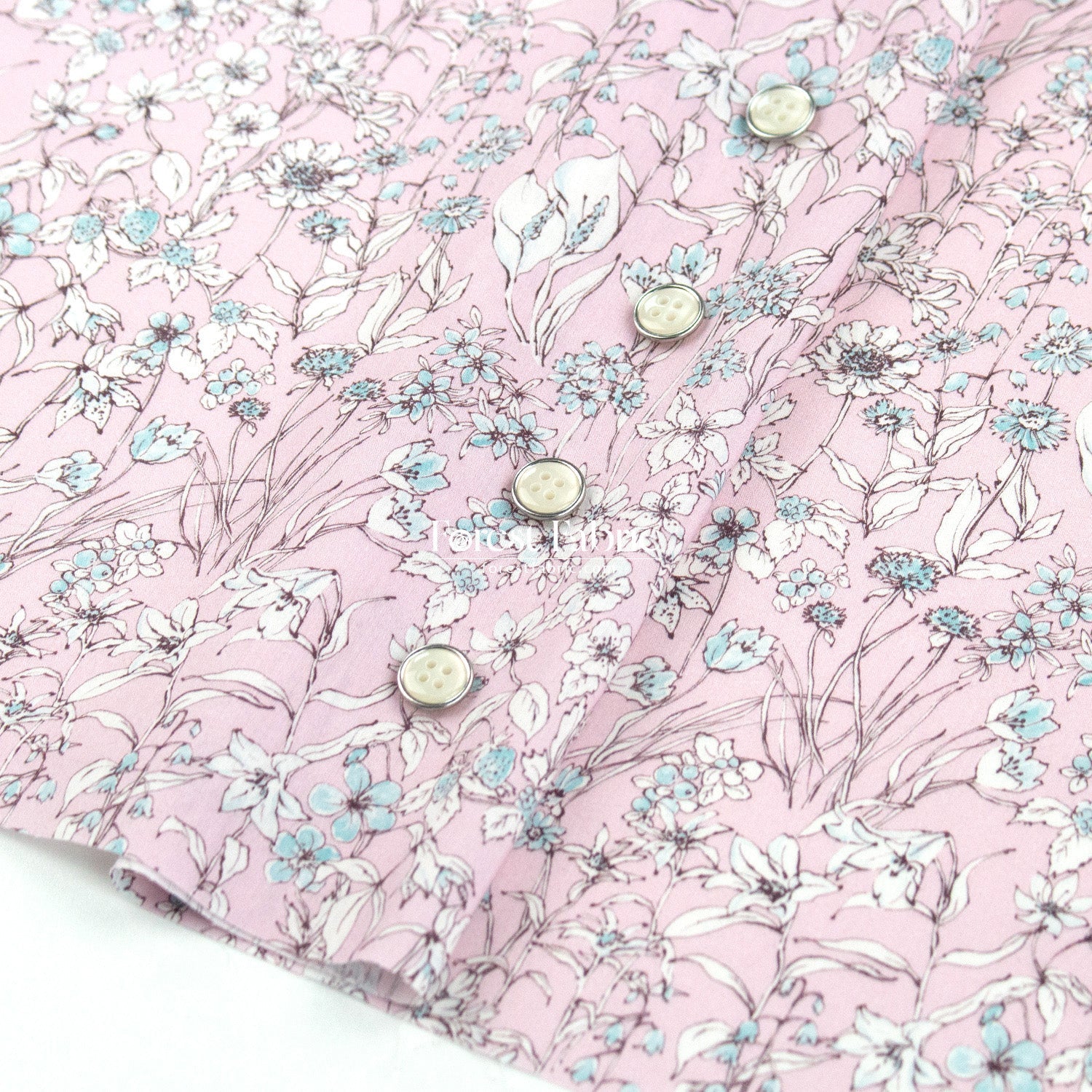 Liberty of London (Tana Lawn™ Cotton Fabric) - Wandervogel - FO:REST Fabric 布恩堂Liberty fabrictana lawnjapanese fabricykk zipper