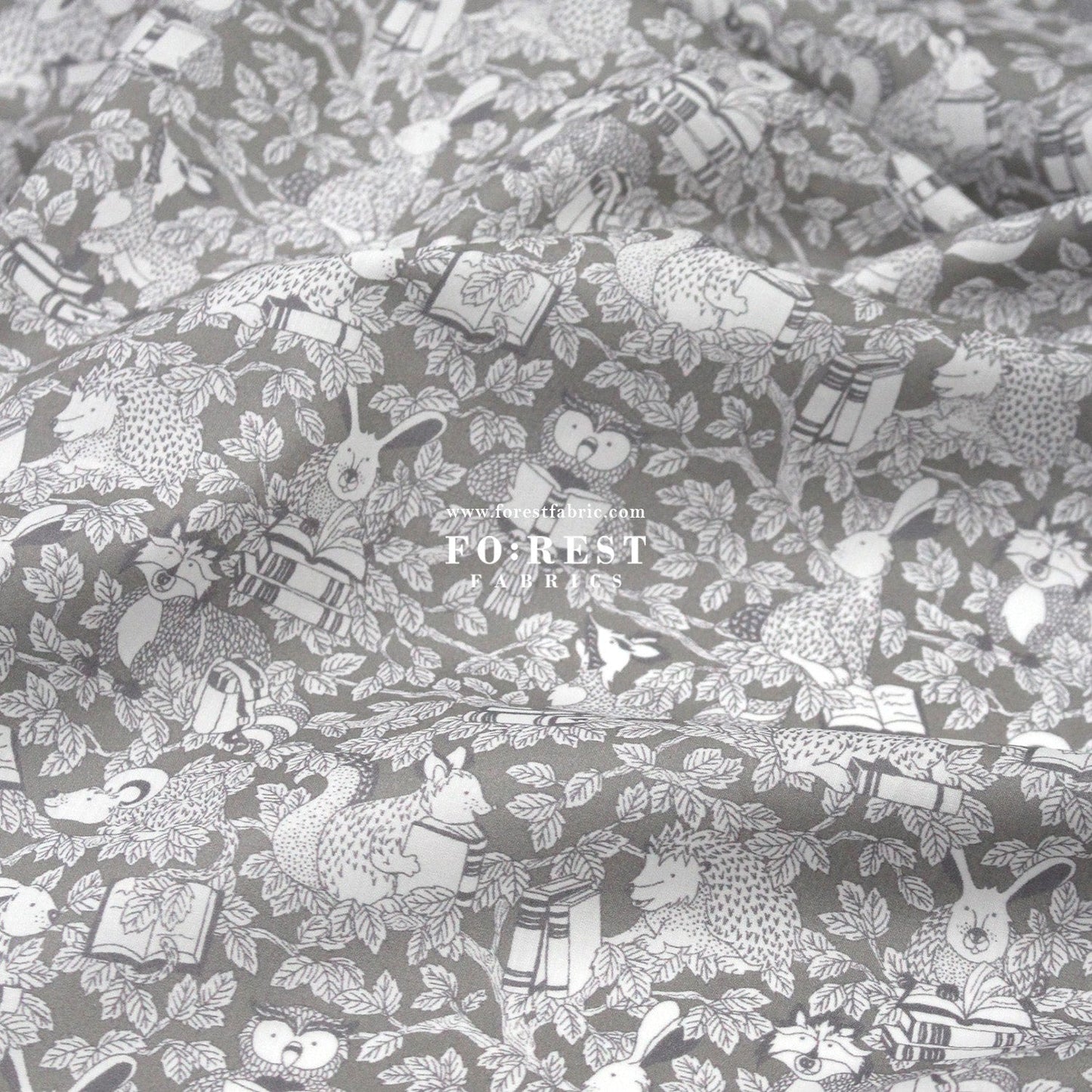 Liberty of London (Tana Lawn™ Cotton Fabric) - Woodland Library - FO:REST Fabric 布恩堂Liberty fabrictana lawnjapanese fabricykk zipper