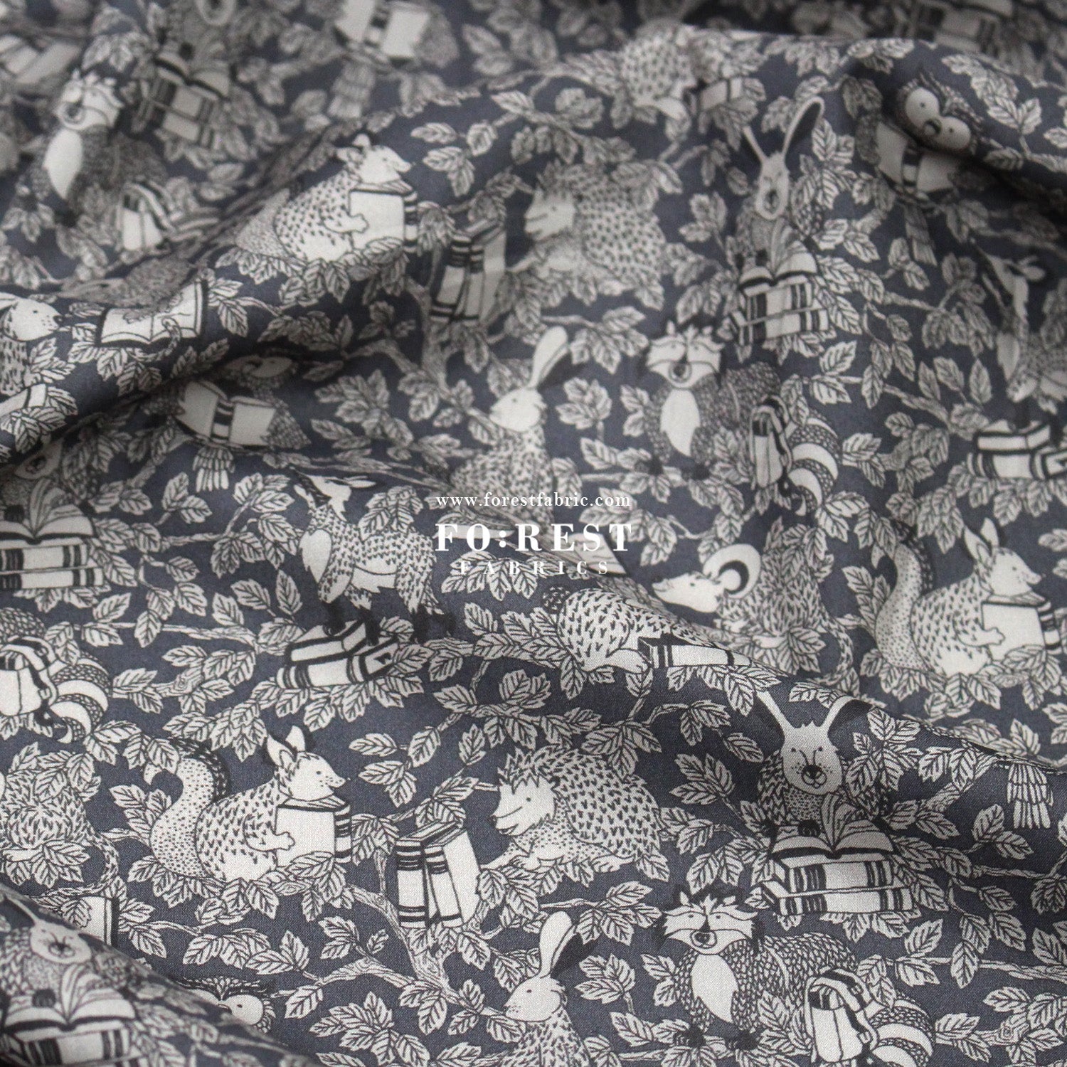 Liberty of London (Tana Lawn™ Cotton Fabric) - Woodland Library - FO:REST Fabric 布恩堂Liberty fabrictana lawnjapanese fabricykk zipper