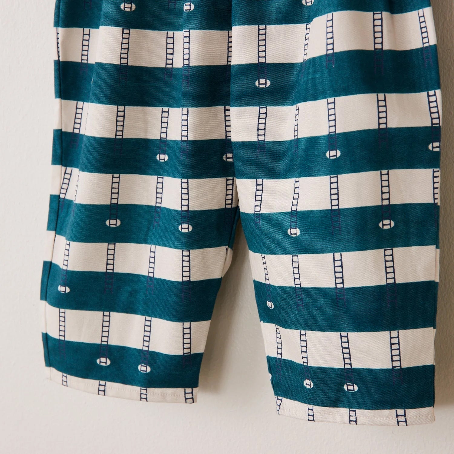 Muddy works - Organic Oxford - Ladder fabric B - FO:REST Fabric 布恩堂Liberty fabrictana lawnjapanese fabricykk zipper