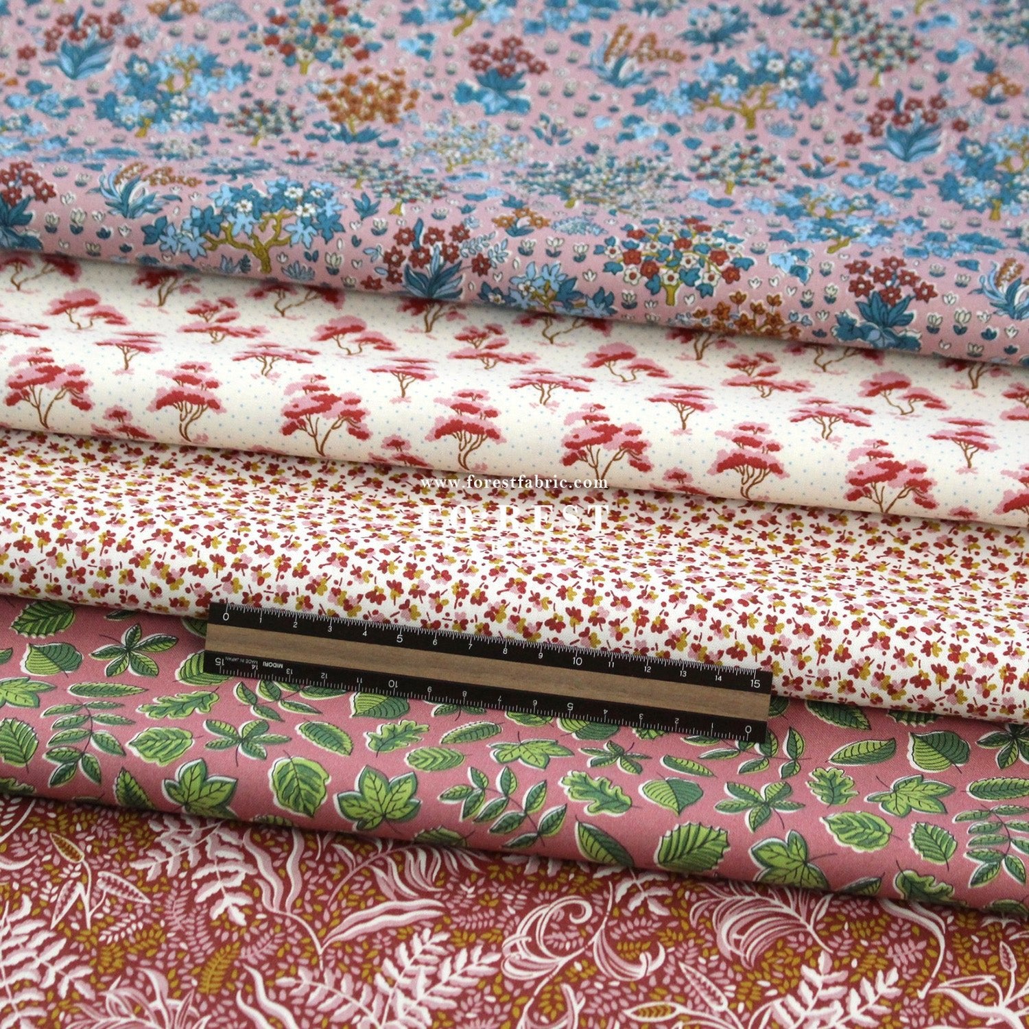 Quilting Liberty - Autumn Woodland 3 fabric - FO:REST Fabric 布恩堂Liberty fabrictana lawnjapanese fabricykk zipper