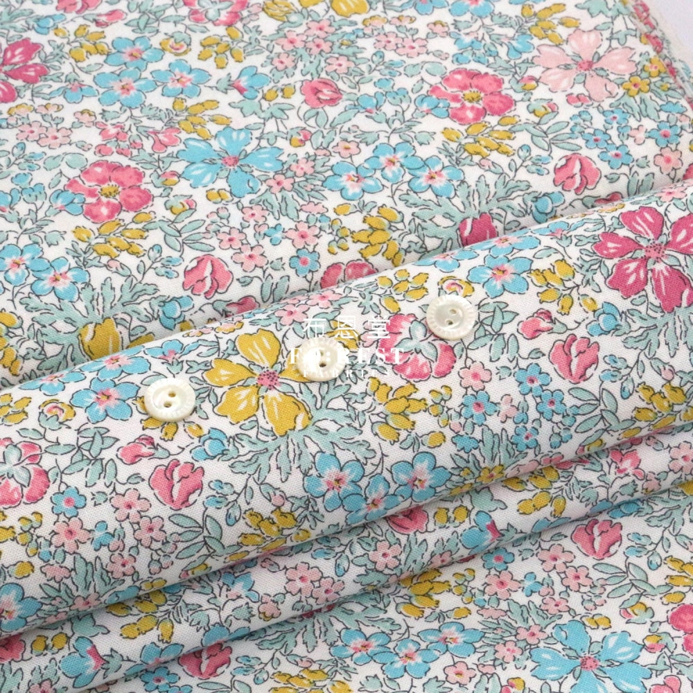 Quilting Liberty - Botanists Blossom C Lasenby Cotton