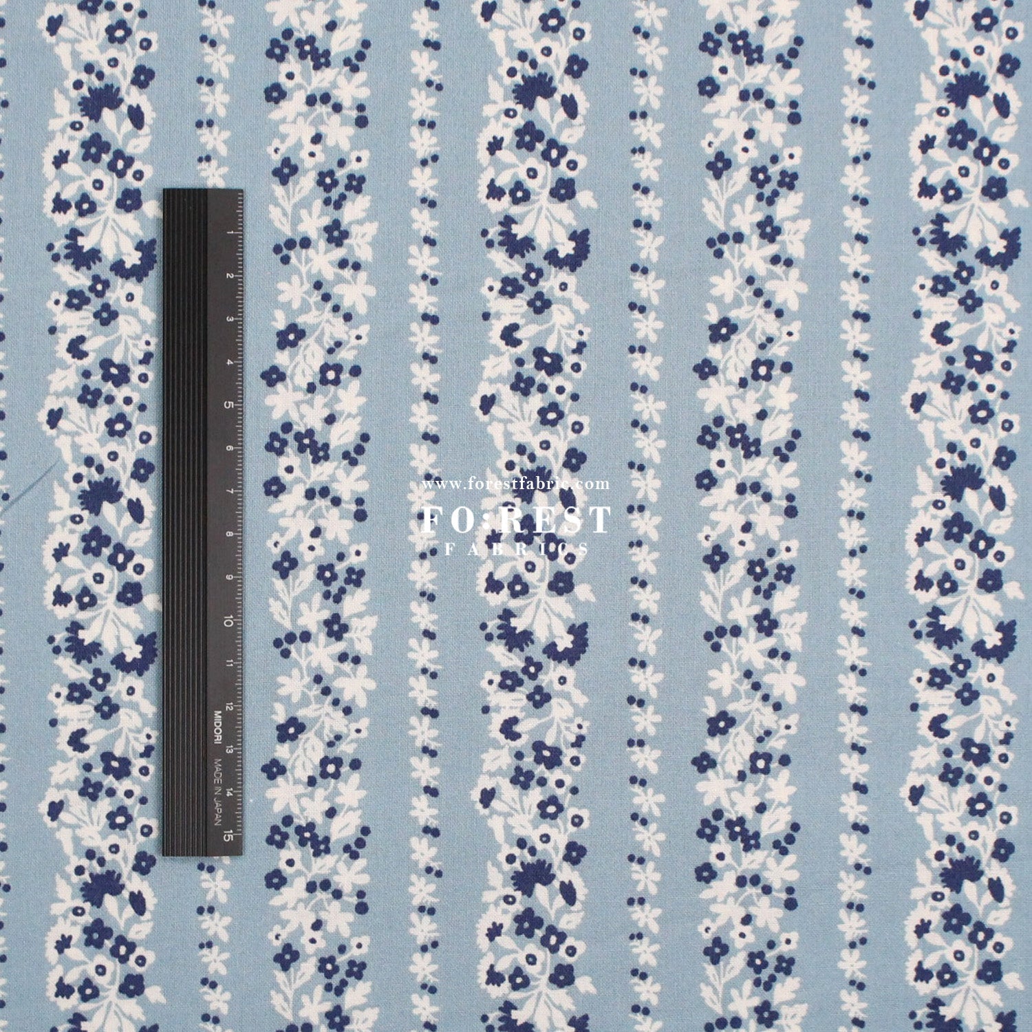 Quilting Liberty - Denim Florals 2 fabric - FO:REST Fabric 布恩堂Liberty fabrictana lawnjapanese fabricykk zipper