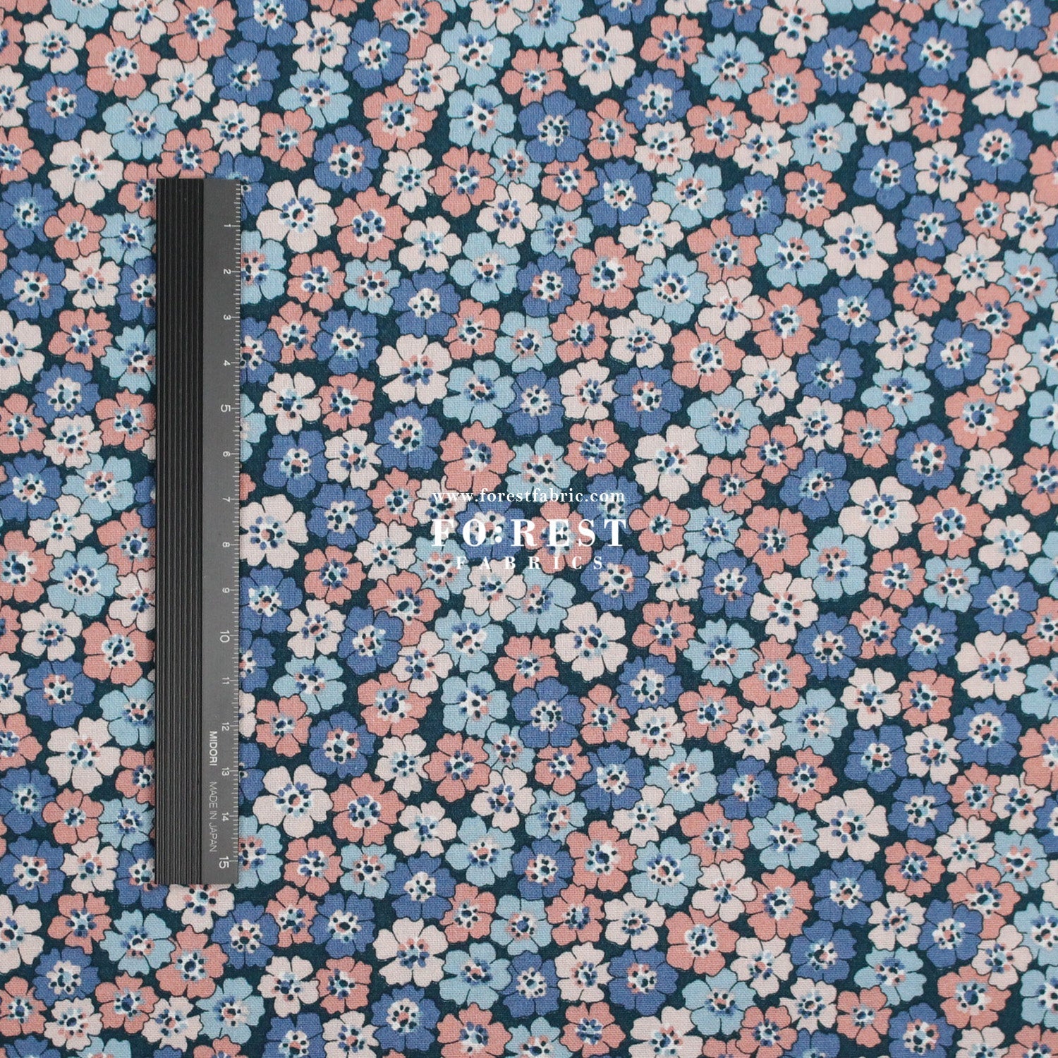 Quilting Liberty - Denim Florals 2 fabric - FO:REST Fabric 布恩堂Liberty fabrictana lawnjapanese fabricykk zipper