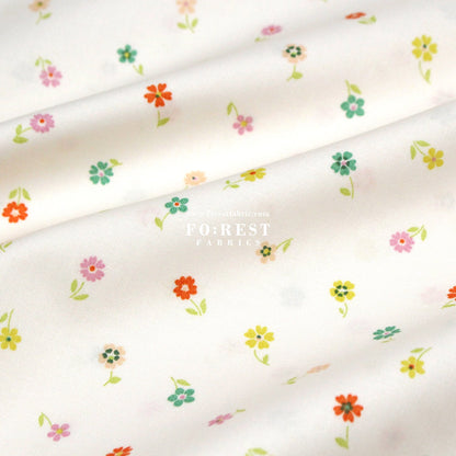 Quilting Liberty - Posie Grace fabric A - FO:REST Fabric 布恩堂Liberty fabrictana lawnjapanese fabricykk zipper