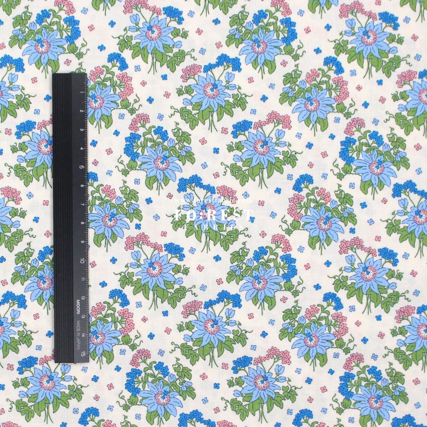 Quilting Liberty - Postcard from Paradise 2 fabric - FO:REST Fabric 布恩堂Liberty fabrictana lawnjapanese fabricykk zipper