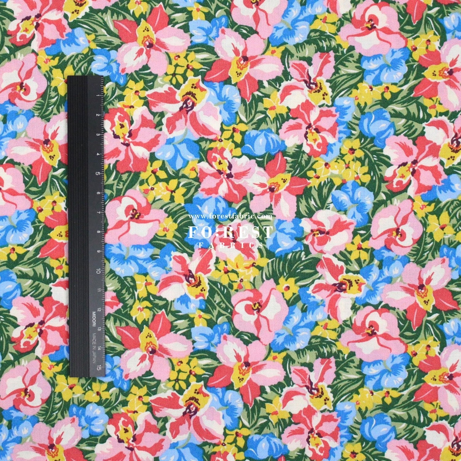 Quilting Liberty - Postcard from Paradise 2 fabric - FO:REST Fabric 布恩堂Liberty fabrictana lawnjapanese fabricykk zipper