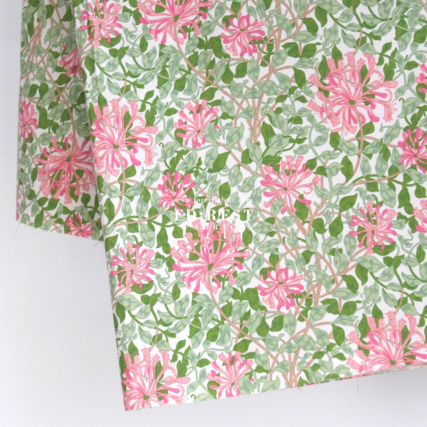 Quilting Liberty - Rrailing Honeysuckle 275cm Wide Width fabric - FO:REST Fabric 布恩堂Liberty fabrictana lawnjapanese fabricykk zipper
