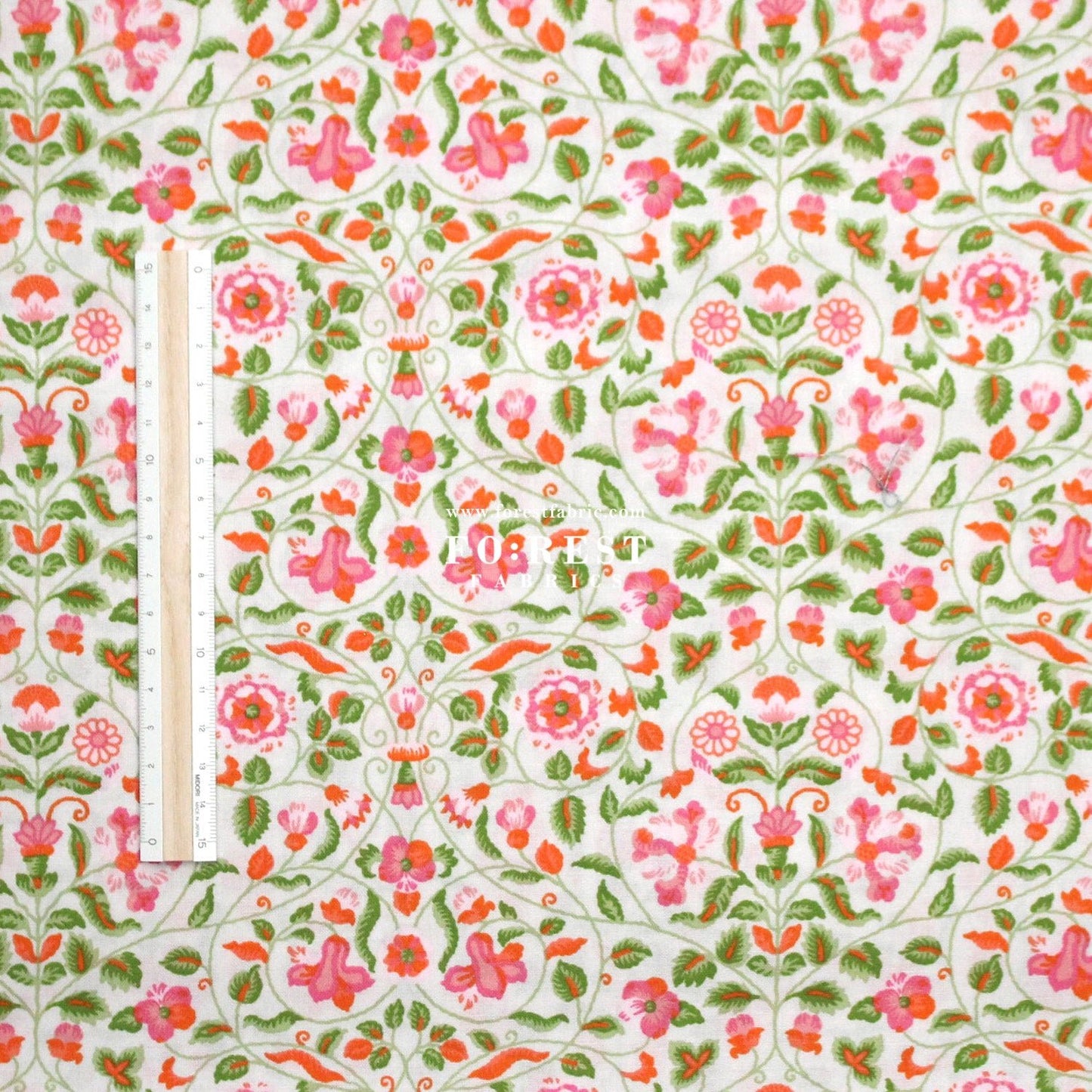 Quilting Liberty - The Craft Garden A fabric - FO:REST Fabric 布恩堂Liberty fabrictana lawnjapanese fabricykk zipper