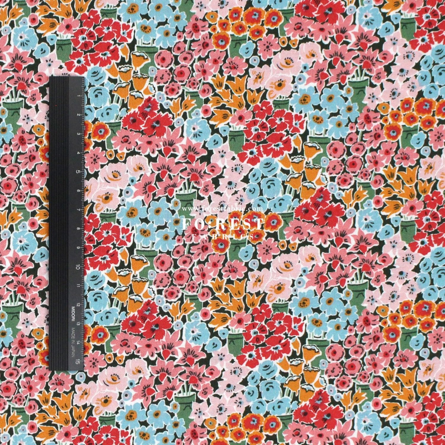 Quilting Liberty - Tudor Celebration 1 fabric - FO:REST Fabric 布恩堂Liberty fabrictana lawnjapanese fabricykk zipper