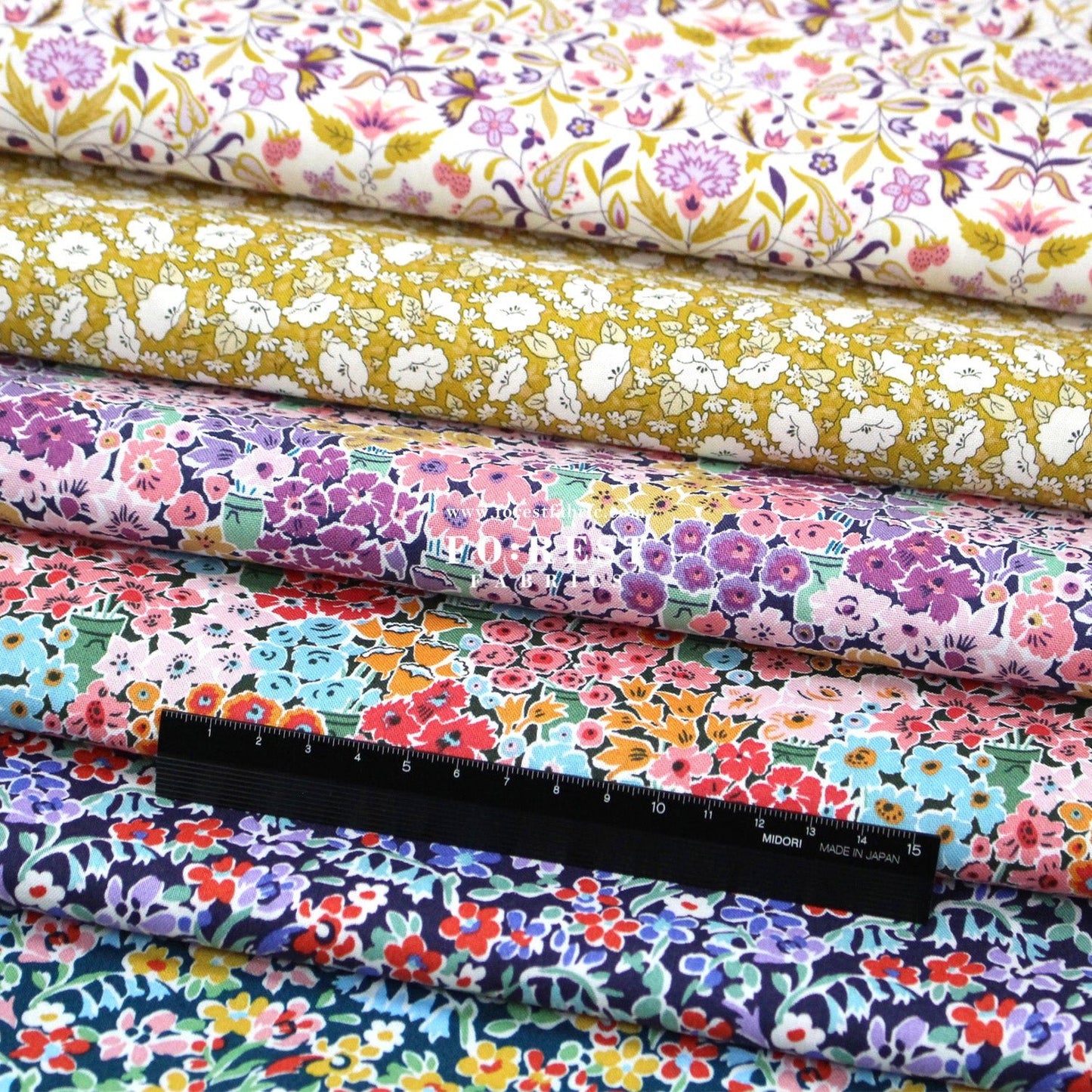 Quilting Liberty - Tudor Celebration 1 fabric - FO:REST Fabric 布恩堂Liberty fabrictana lawnjapanese fabricykk zipper