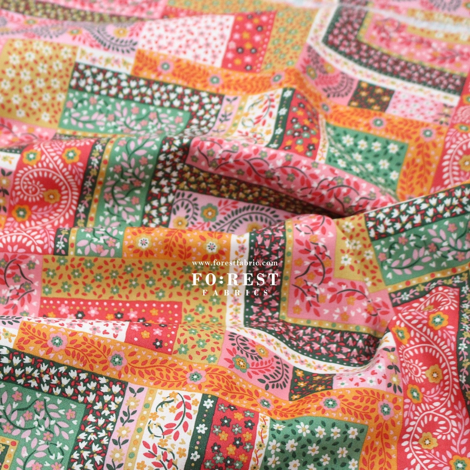Quilting Liberty - Tudor Celebration 2 fabric - FO:REST Fabric 布恩堂Liberty fabrictana lawnjapanese fabricykk zipper