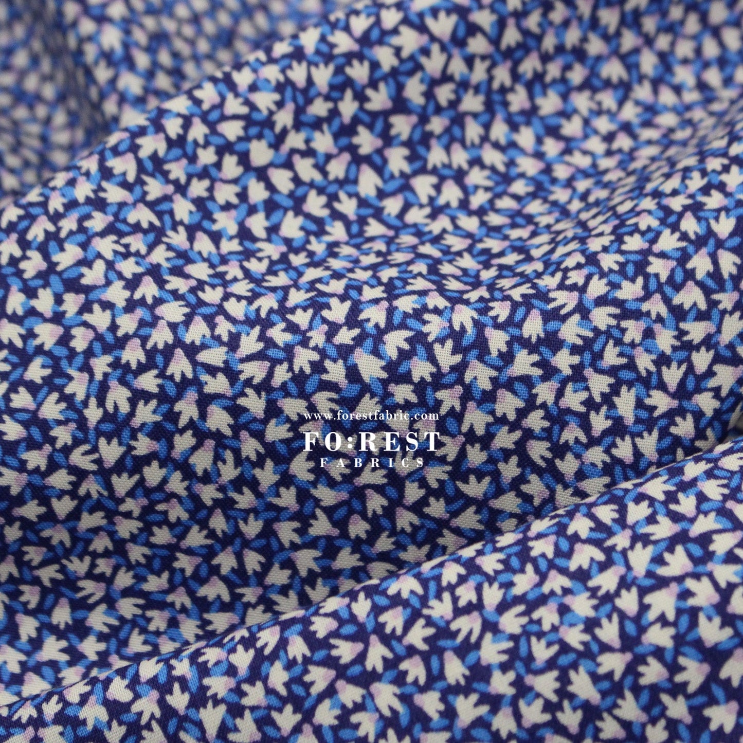 Quilting Liberty - Tudor Celebration 2 fabric - FO:REST Fabric 布恩堂Liberty fabrictana lawnjapanese fabricykk zipper