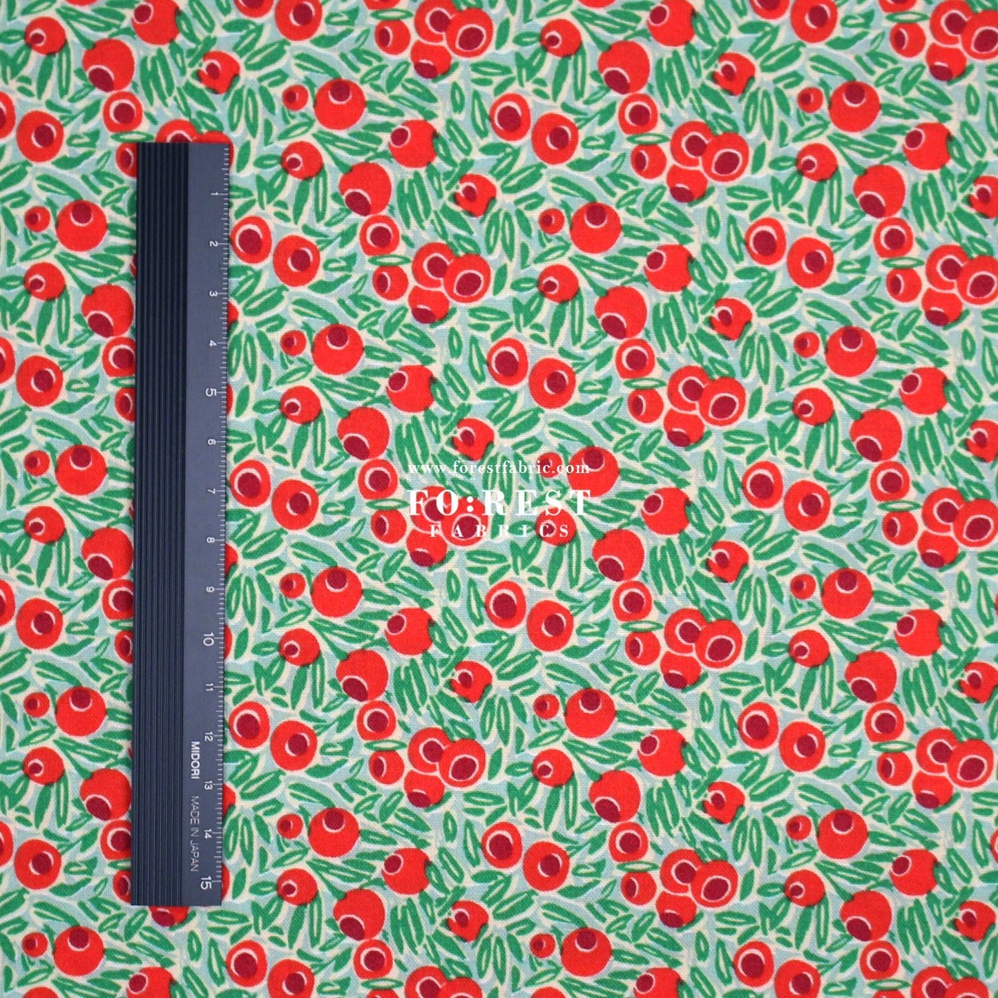 Quilting Liberty - Yew Berries fabric A - FO:REST Fabric 布恩堂Liberty fabrictana lawnjapanese fabricykk zipper