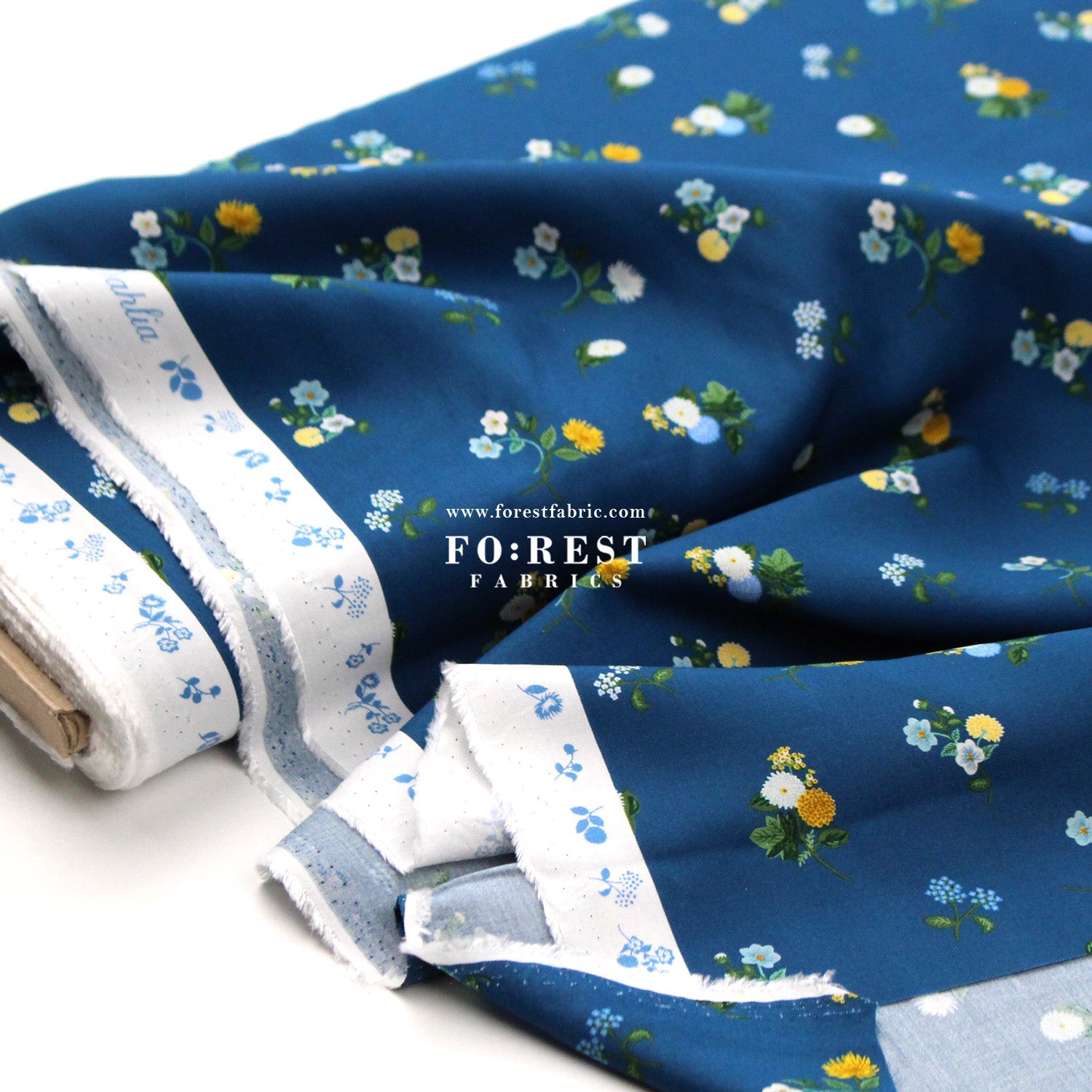 Rayon - Ditsy Dahlia fabric - FO:REST Fabric 布恩堂Liberty fabrictana lawnjapanese fabricykk zipper