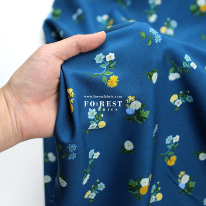 Rayon - Ditsy Dahlia fabric - FO:REST Fabric 布恩堂Liberty fabrictana lawnjapanese fabricykk zipper