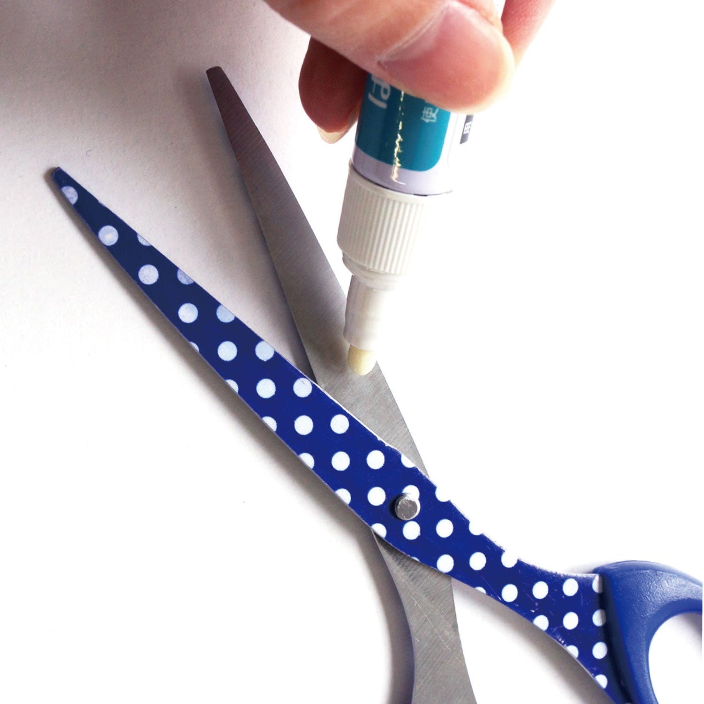 Scissors Cleaner 剪刀清潔劑 - FO:REST Fabric 布恩堂Liberty fabrictana lawnjapanese fabricykk zipper