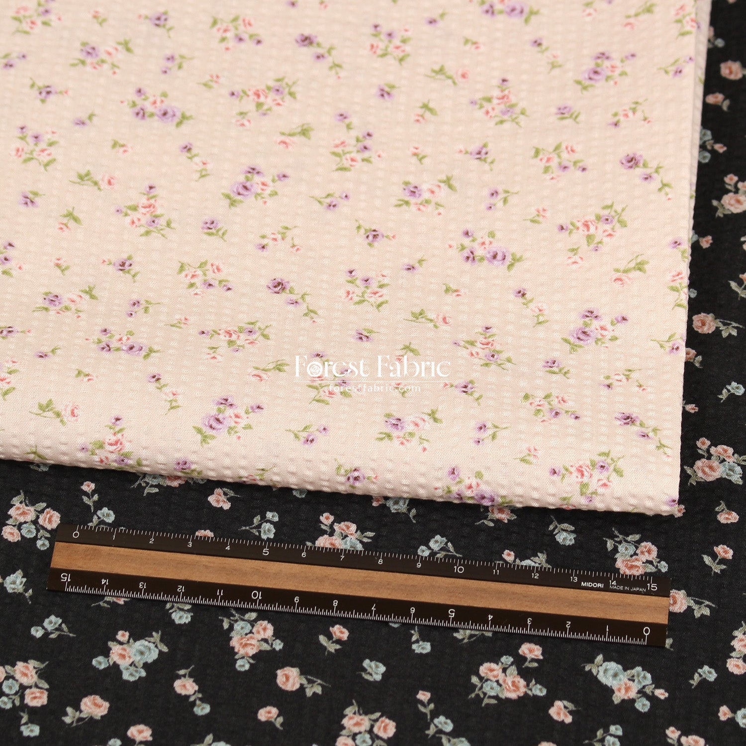Seersucker cotton - Little Rose fabric 泡泡棉 - FO:REST Fabric 布恩堂Liberty fabrictana lawnjapanese fabricykk zipper