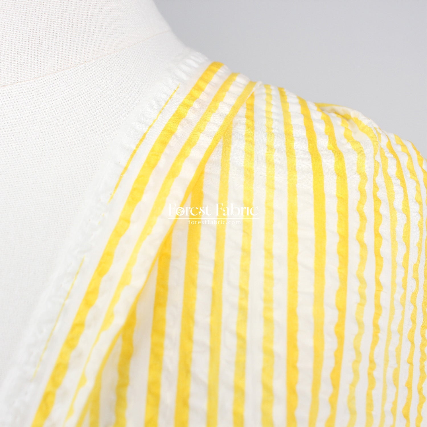 Seersucker cotton - strips fabric - FO:REST Fabric 布恩堂Liberty fabrictana lawnjapanese fabricykk zipper