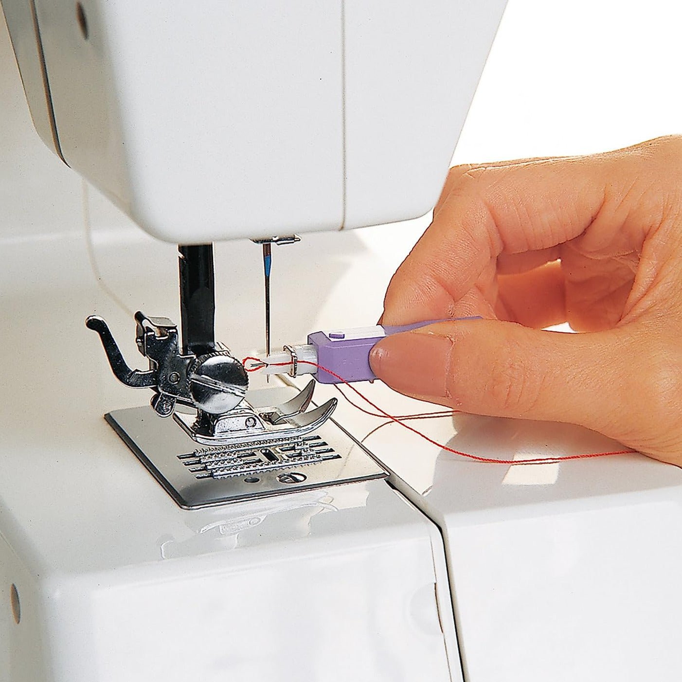 Sewing Machine Needle Threader 衣車穿線器 - FO:REST Fabric 布恩堂Liberty fabrictana lawnjapanese fabricykk zipper