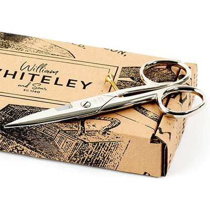 WILKINSON BUTTONHOLE SCISSORS 扣眼剪刀 - FO:REST Fabric 布恩堂Liberty fabrictana lawnjapanese fabricykk zipper