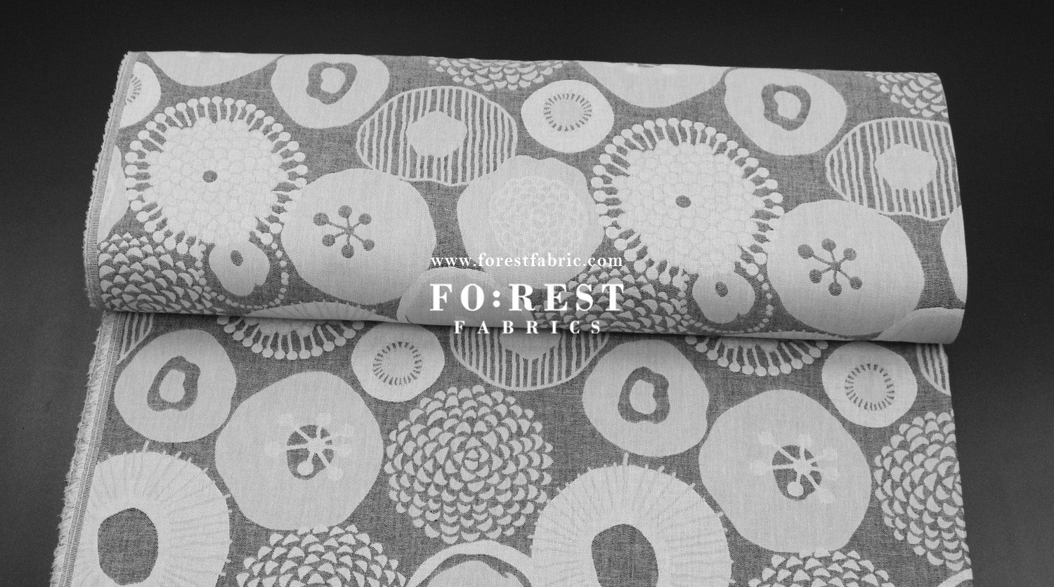 Yarn Dyed Cotton Jacquard - Ink Flowers - FO:REST Fabric 布恩堂Liberty fabrictana lawnjapanese fabricykk zipper