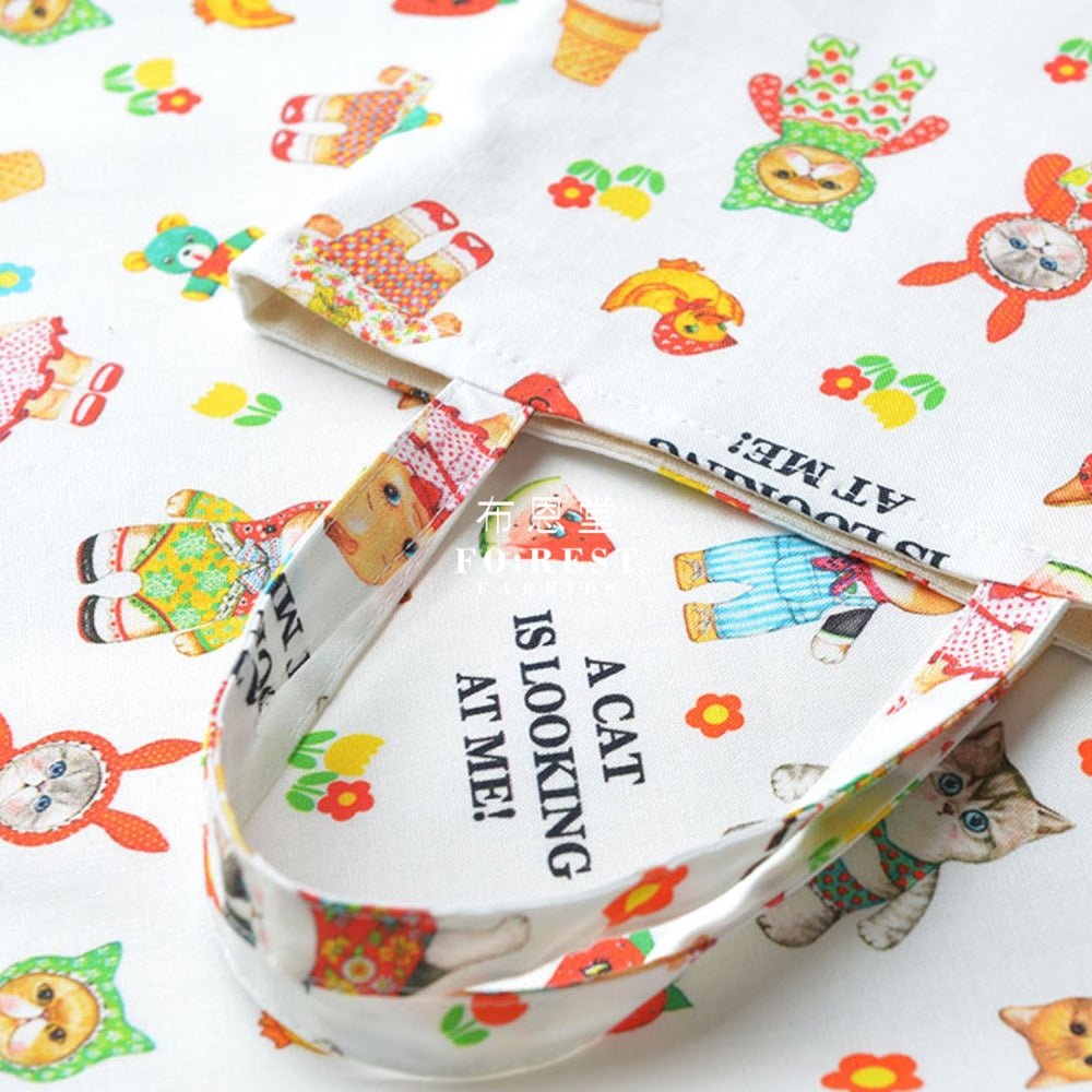 cotton - Cat looking at me Fabric - FO:REST Fabric 布恩堂Liberty fabrictana lawnjapanese fabricykk zipper