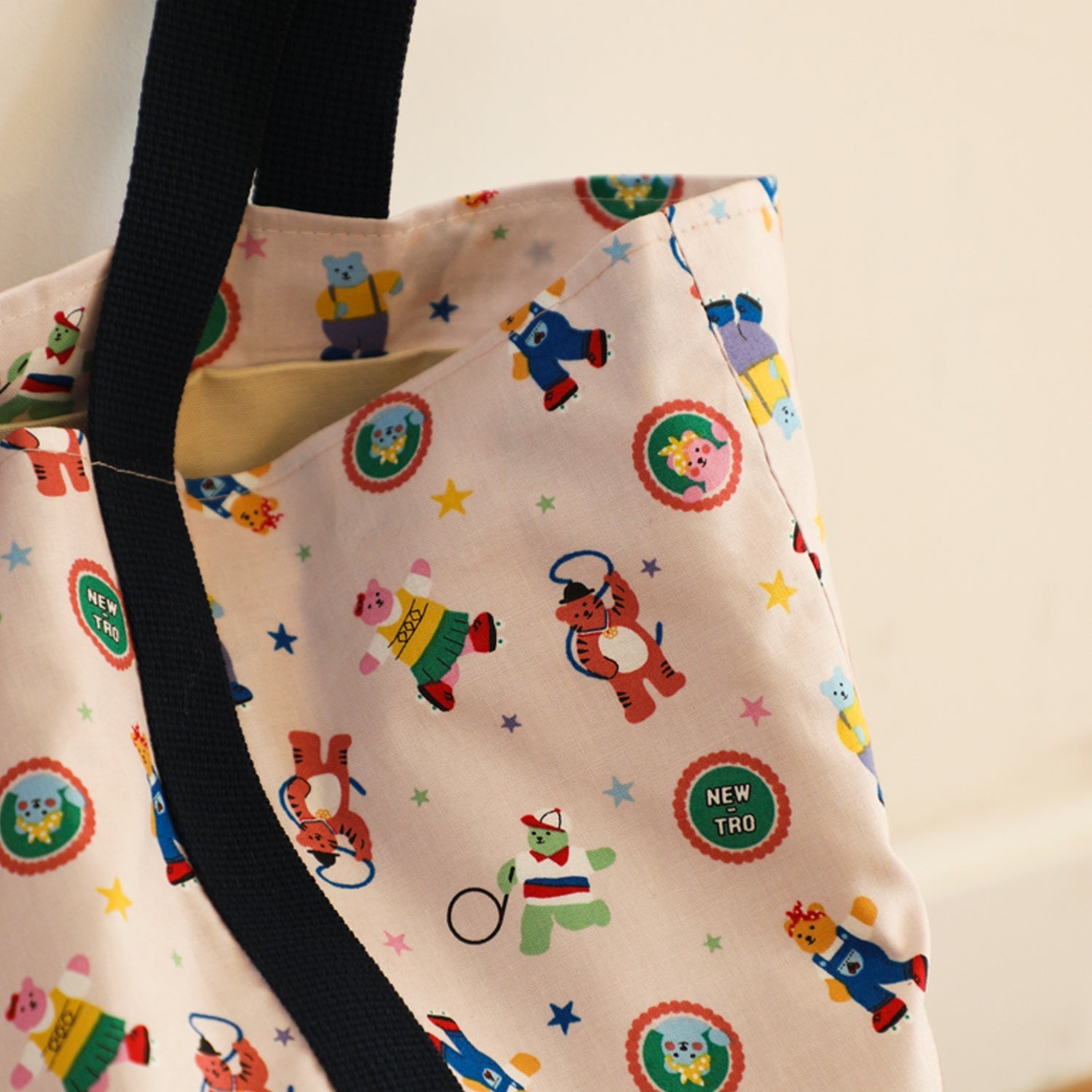 Dailylike cotton - Jelly bear retro Fabric - FO:REST Fabric 布恩堂Liberty fabrictana lawnjapanese fabricykk zipper
